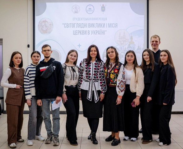 Учасники конференції від ТНПУ